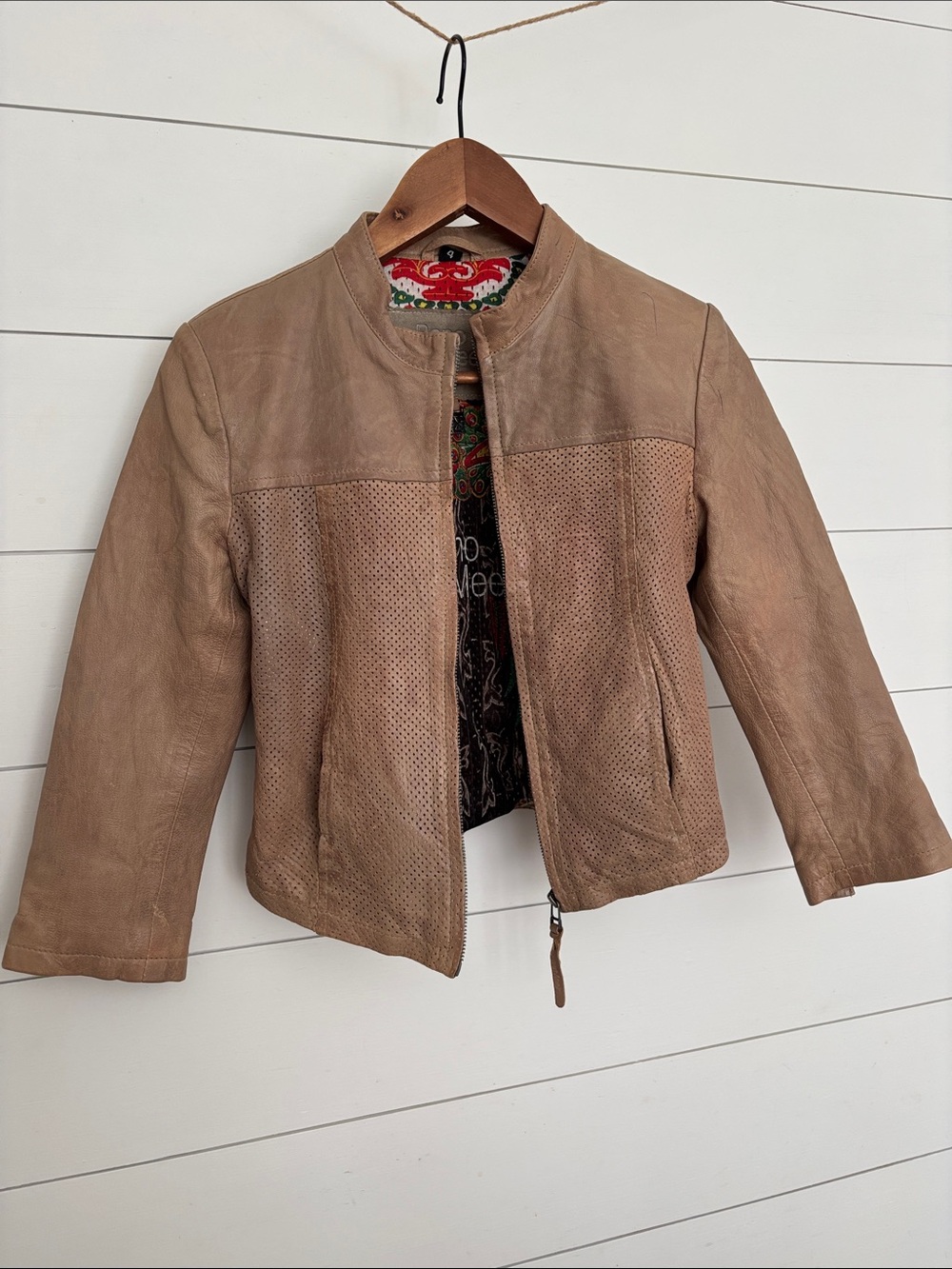 Crop Leather Jacket 3/4 Sleeves Bano eeMee Size 4 Light Brown
